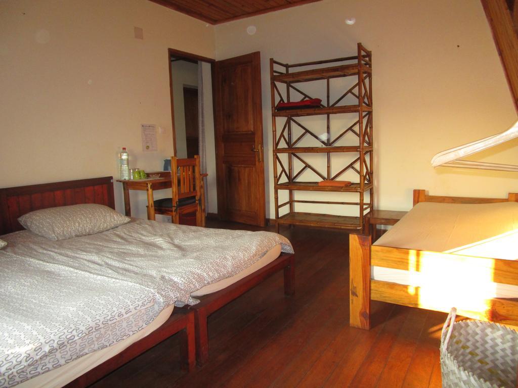 Meva Guesthouse Antananarivo Luaran gambar