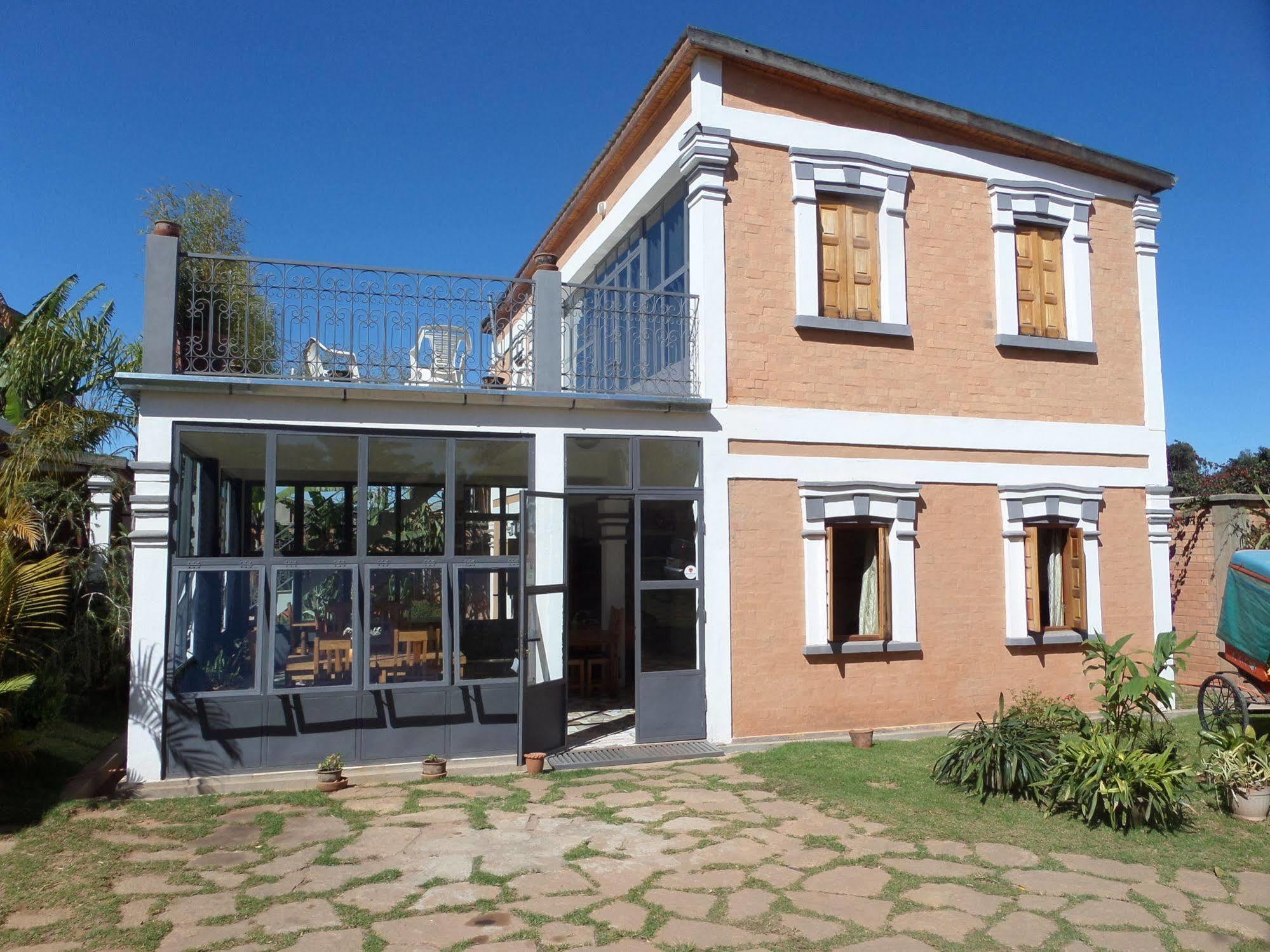 Meva Guesthouse Antananarivo Luaran gambar