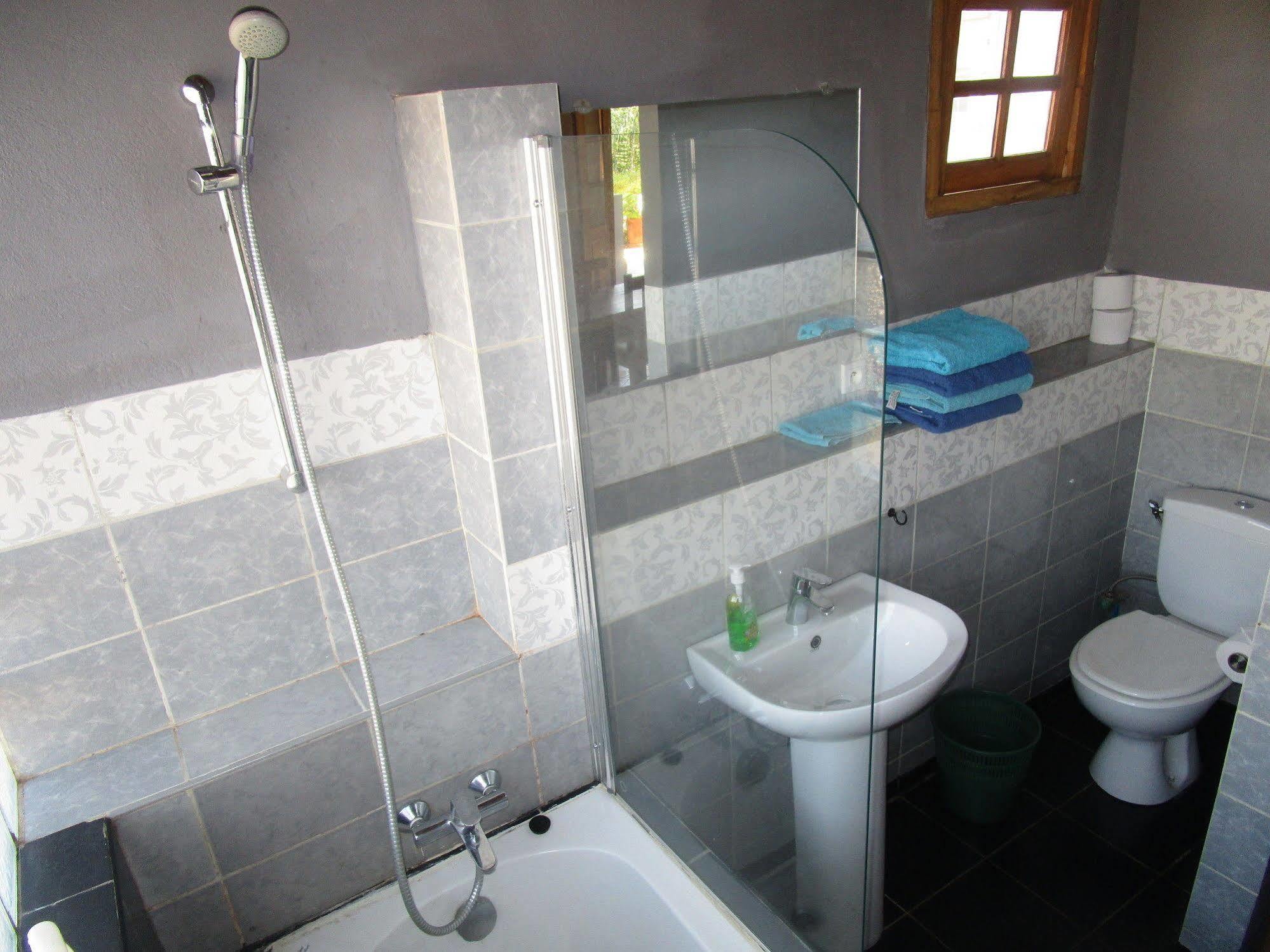 Meva Guesthouse Antananarivo Luaran gambar