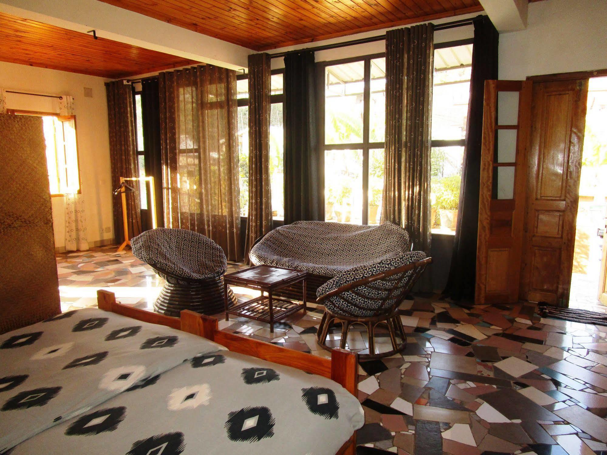 Meva Guesthouse Antananarivo Luaran gambar